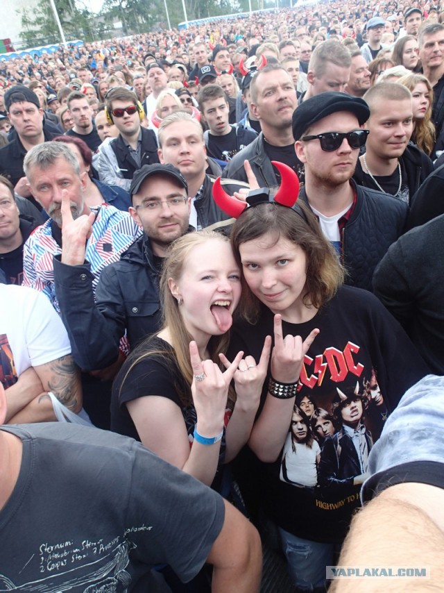 AC/DC. Вжарим рок в этой дыре!
