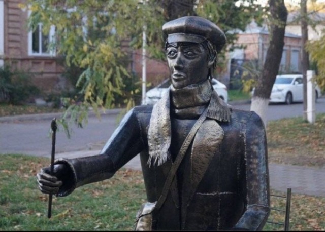 Памятник десантникам, открытый вчера в Лежневе