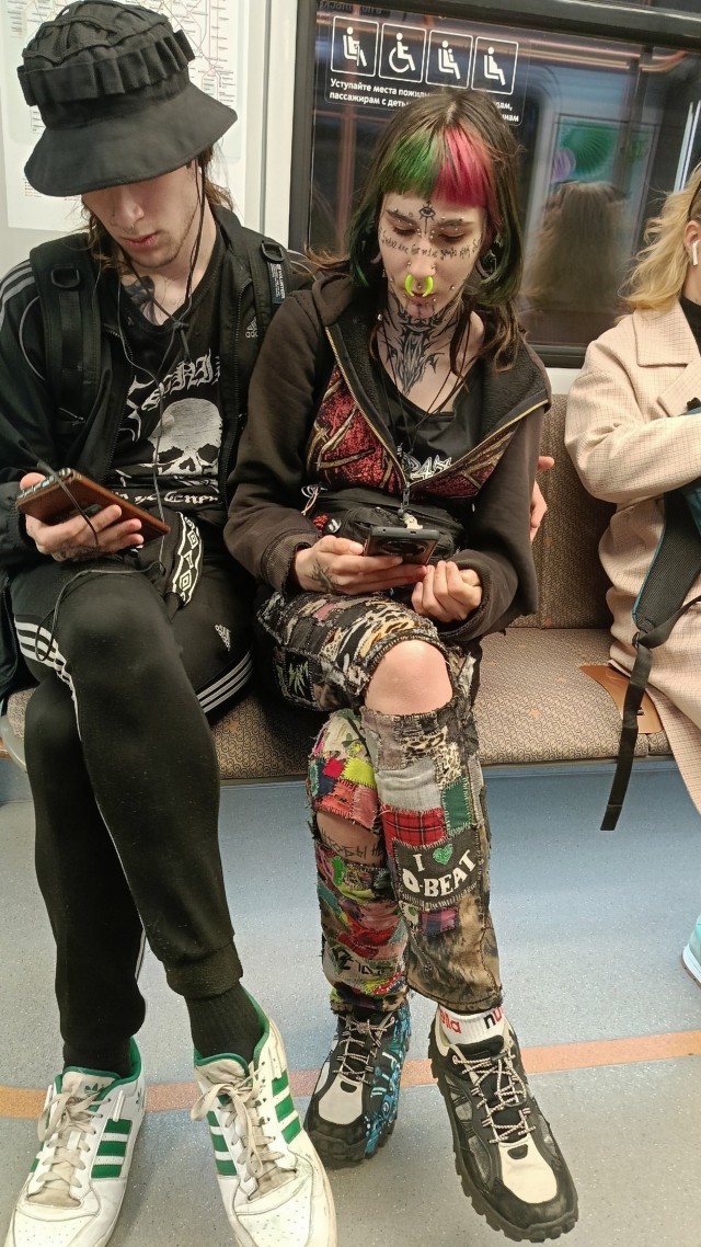"Модники", которые водятся в метро