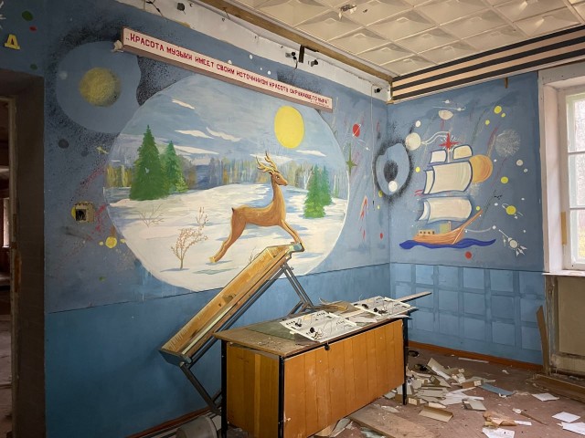 Почти заброшенный город - Новгород -17