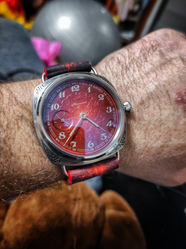 Часы, сделанные руками