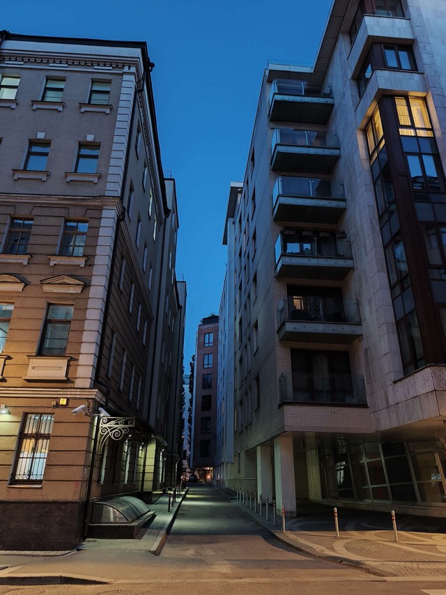 Шляюсь по  Москве