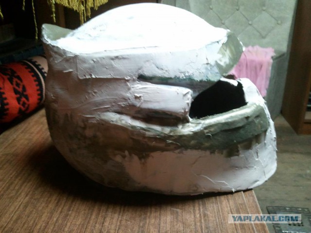 Шлем в стиле "Хищник"