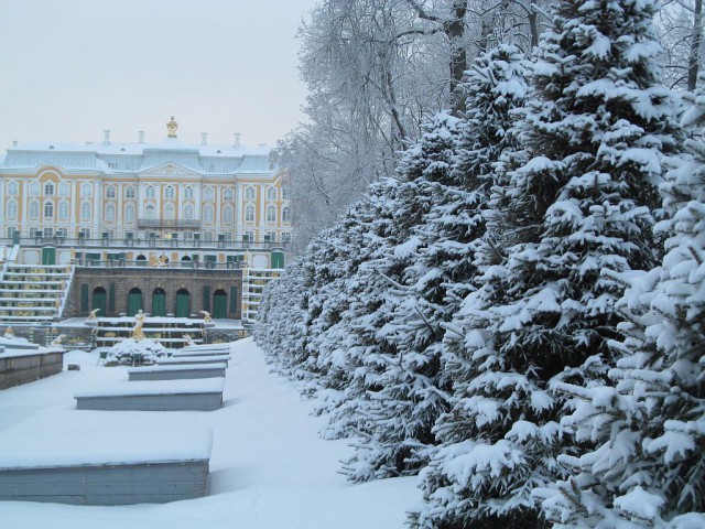 Белый Петергоф