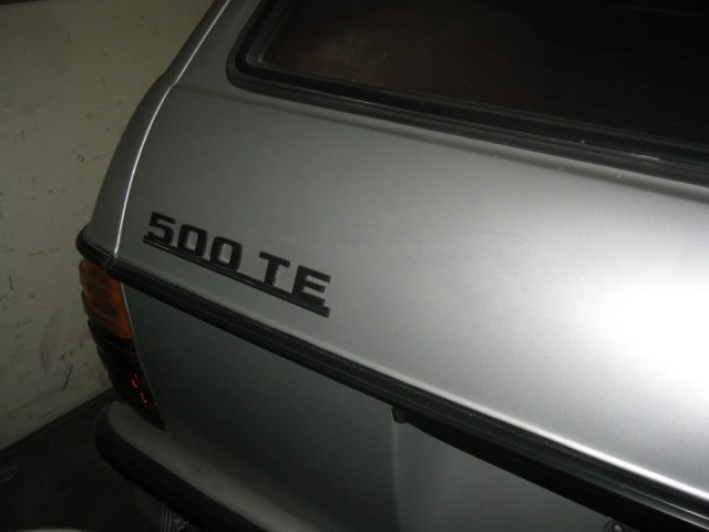 Нетронутый более 20 лет склад запчастей AMG