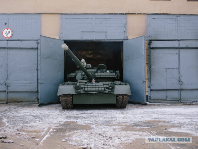 На 61-м бронетанковом ремонтном заводе уже Т-80 вовсю восстанавливают