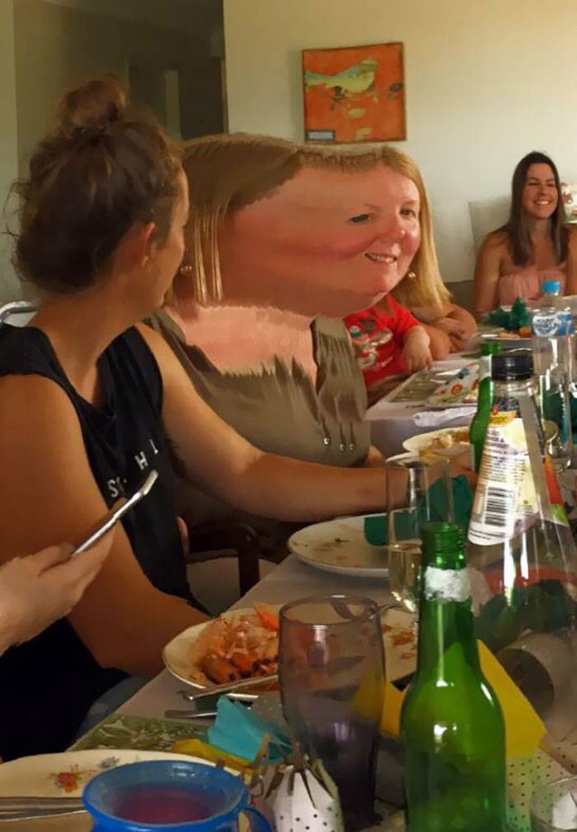 Неудачные панорамные снимки выглядят пугающе...