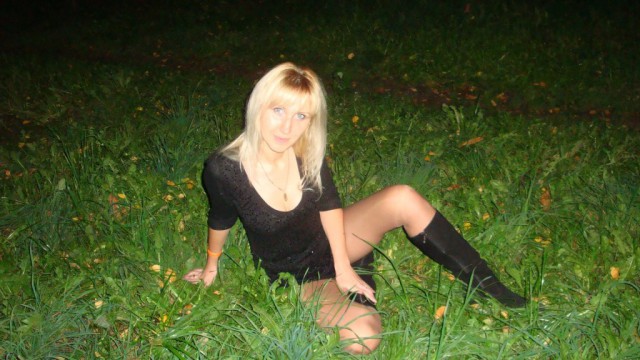 Давай я тебя ещё вот в этой позе сфоткаю