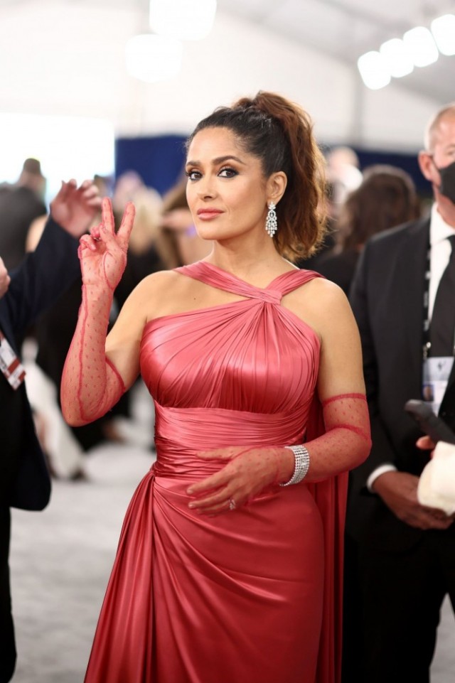 Фотосессия Salma Hayek (27 февраля 2022)