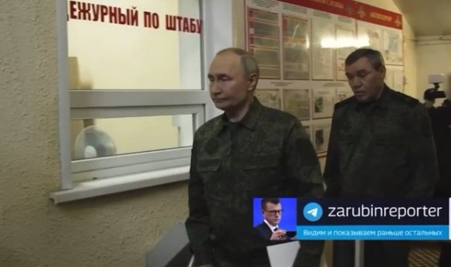 Владимир Путин сегодня провëл совещание на одном из пунктов управления Курской группировкой войск