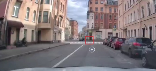 Стыдно, должно быть. Господа полицейские!