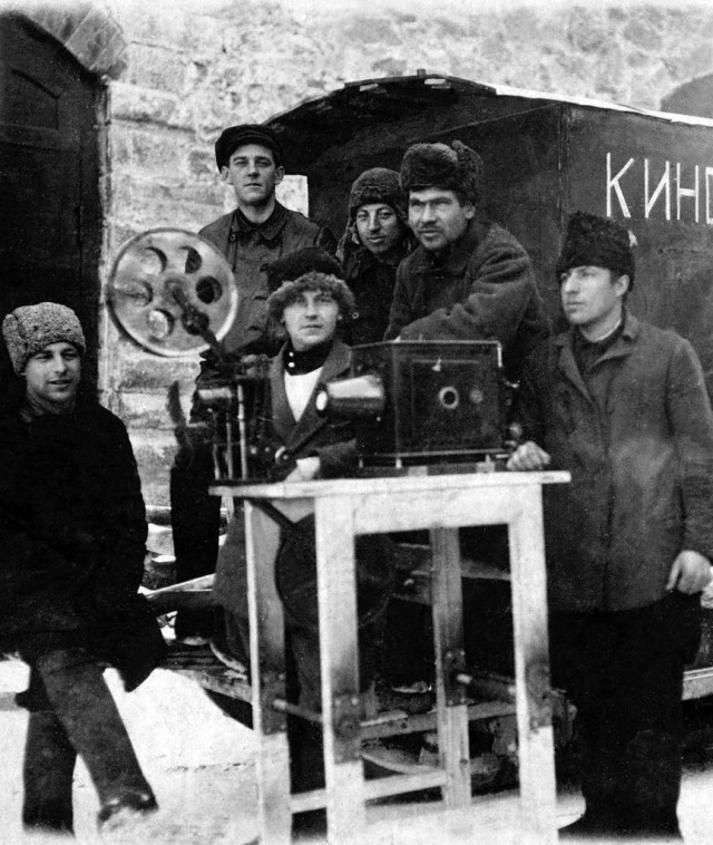 Пойдем в кино, Россия!