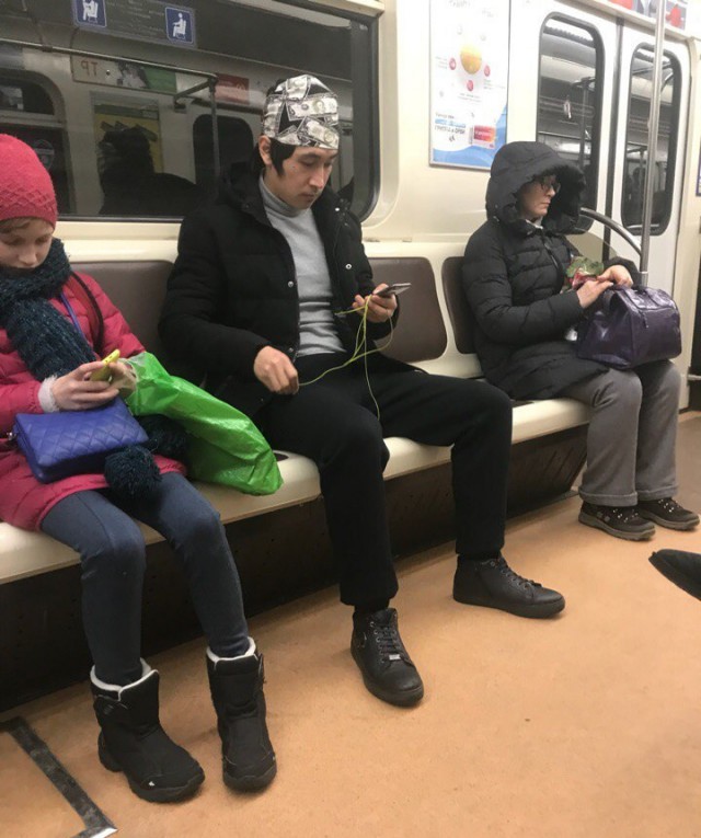 Модники жгут напалмом в метрополитене