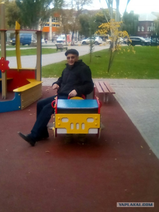 Многие в интернете говорят что я психически не совсем здоров, а я просто песни и мелодии сочиняю друзья!