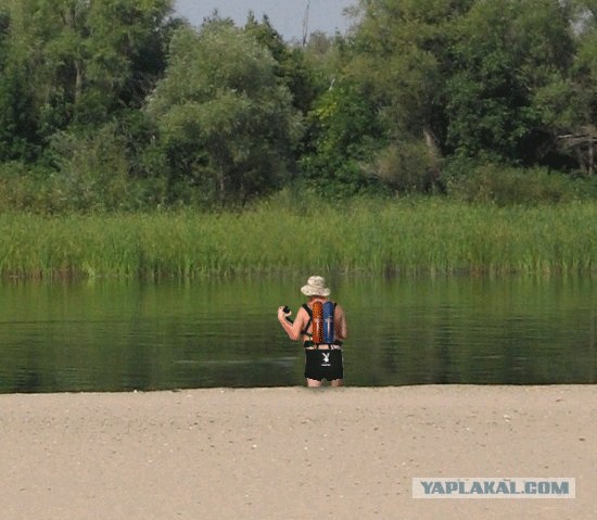 Фотожаба: Голый рыбак
