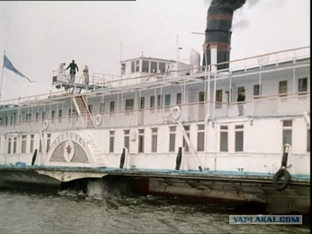 Туристический колесный теплоход «Аурум» проекта ПКС-180 спущен на воду в Астраханской области