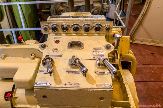 Орудия, от холостого залпа которых сносит крыши и выбивает стекла