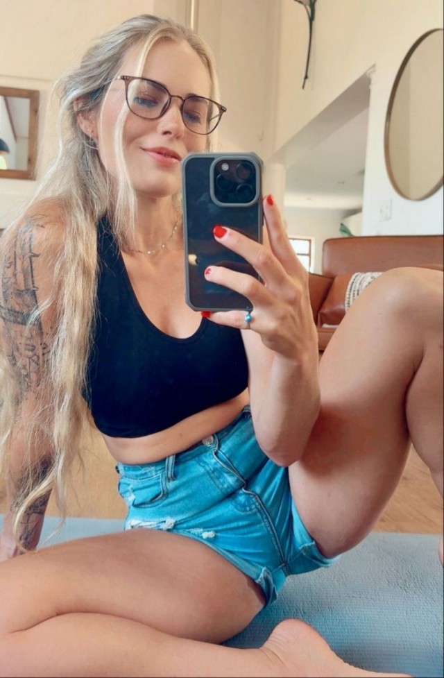 Девушки бывают разные (10.10)