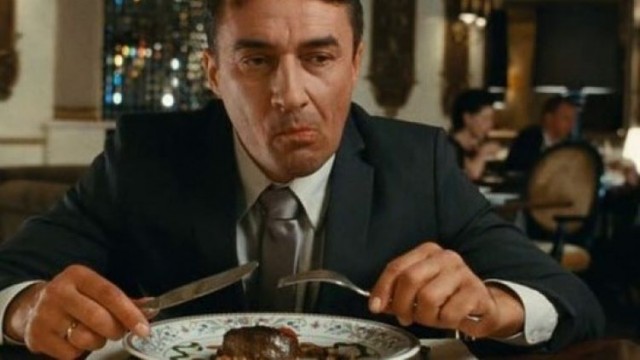 Московские рестораны стали ограничивать время столика до двух часов