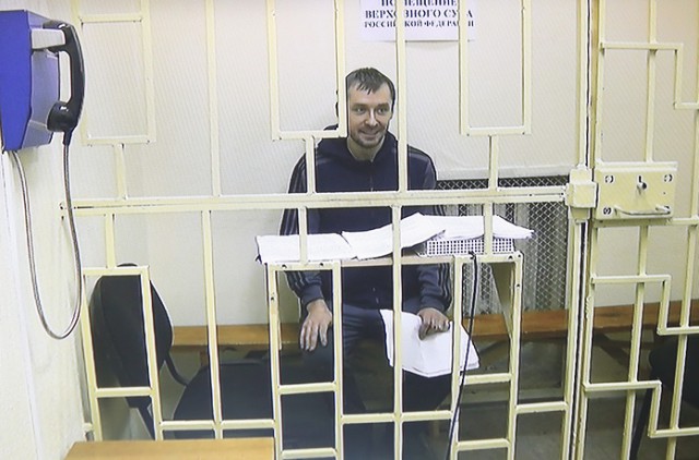 Сегодня Захарченко расскажет, кто его подставил и откуда миллиарды