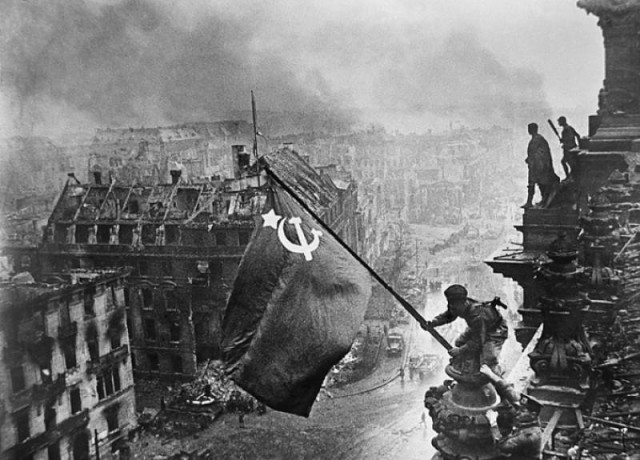 Почему гибнущая Россия всегда воскресает?