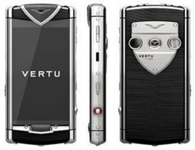 10 культовых телефонов прошлых лет