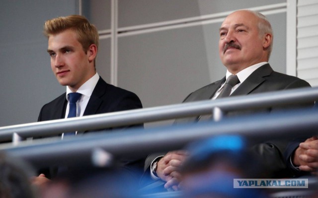 «Дорогу надо дать молодым»: президент Туркменистана объявил об отставке