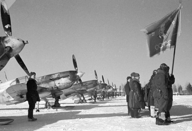 Боевые самолеты. Эволюция истребителя-штурмовика
