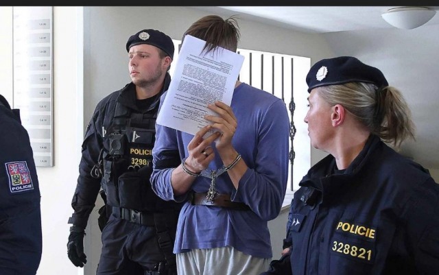 В Чехии 18-летний украинец изнасиловал и хотел убить 15-летнюю девушку