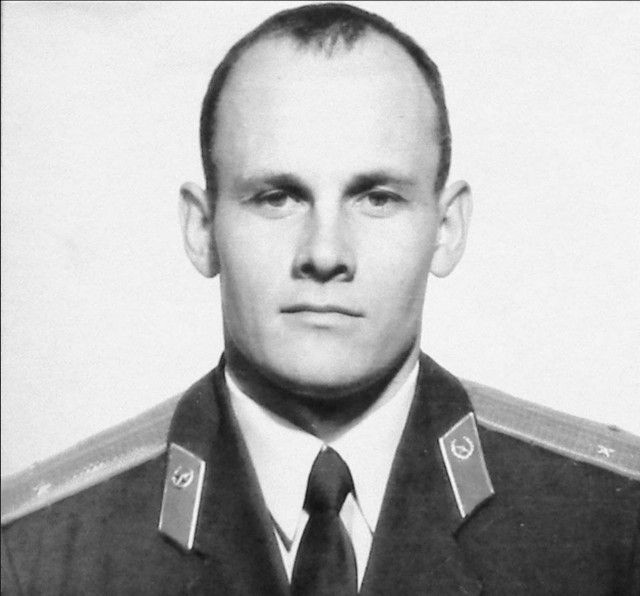 Могила одного из основателей ЧВК "Вагнер" Дмитрия Уткина на Мытищинском кладбище