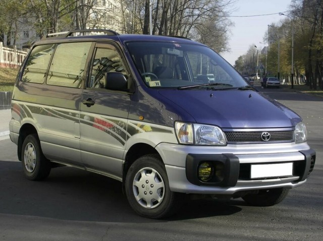 Какой из автомобилей прошлого вы хотели бы возродить в производство и с удовольствием бы купили?