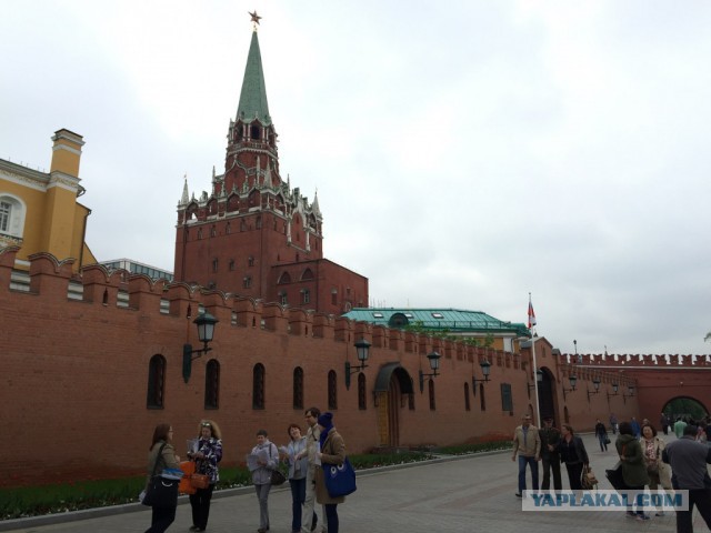 Экскурсия вокруг Московского Кремля