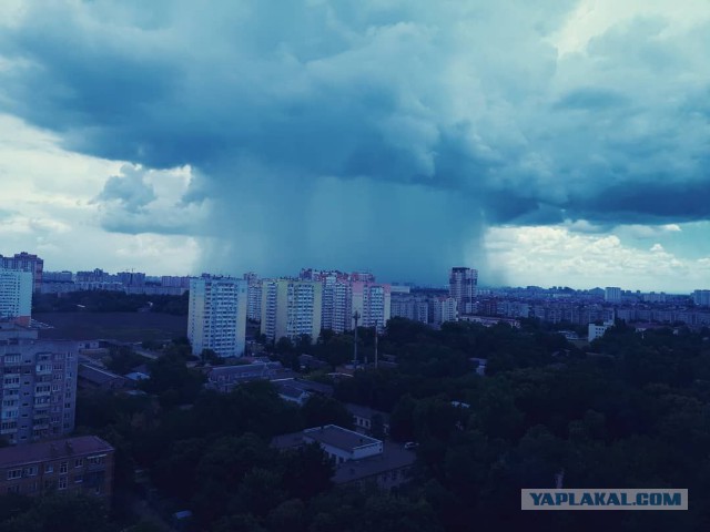 Сочи и Краснодар затопило после мощного ливня