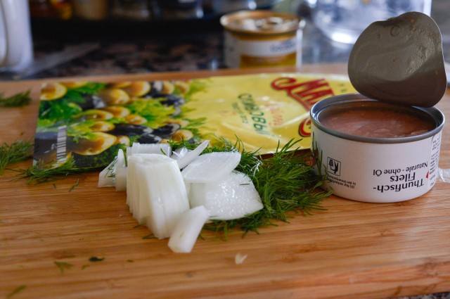 Кулинария: Камчатская семга на кедровой дощечке.