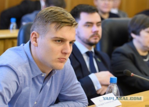 Самого молодого депутата Екатеринбурга забирают в армию.