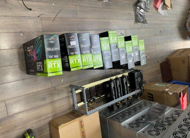 Гигантские майнинговые фермы на видеокартах NVIDIA и AMD привели к перебоям напряжения в Иране