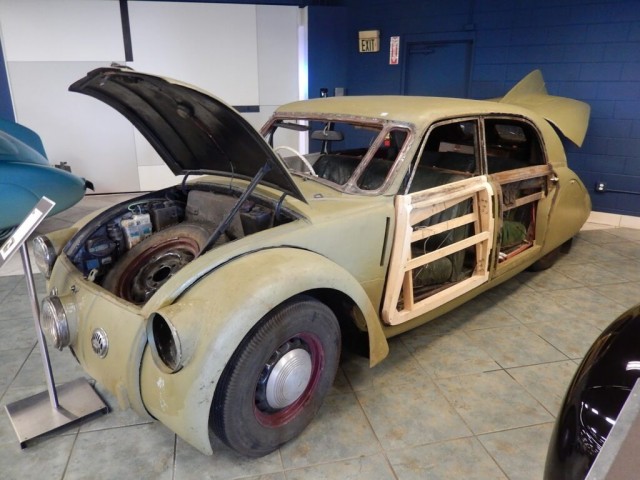 1934 Tatra T77. Автопятница №25