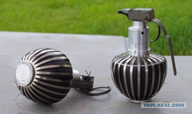 Прыгающая ручная граната.