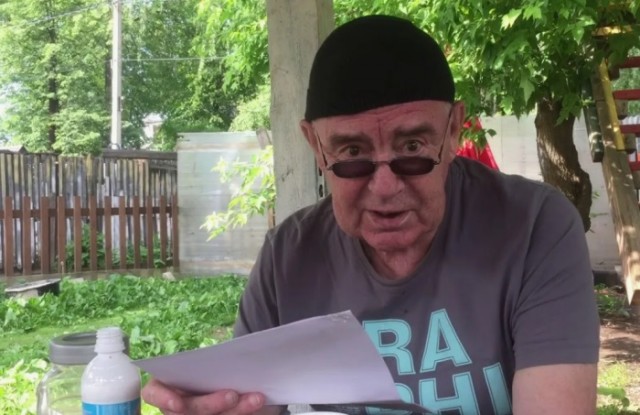 Был богат и знаменит, а стал слепым бомжом