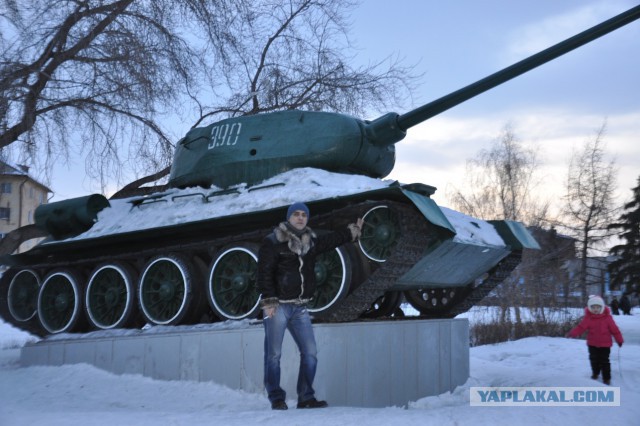 Танки.