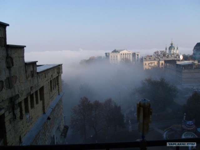 Туманный рассвет в Киеве