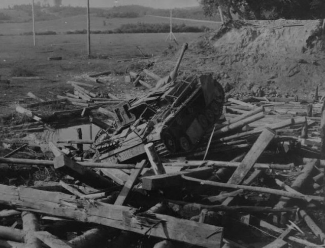 10 ударов 1944 года. 8 часть.