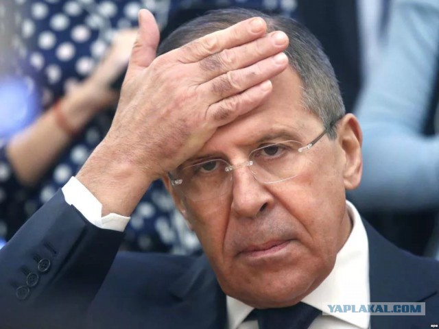 Суд не признал экстремистской картину "Великая прекрасная Россия" Васи Ложкина