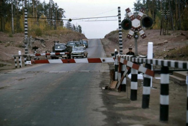 Кадры из автомобильной жизни СССР