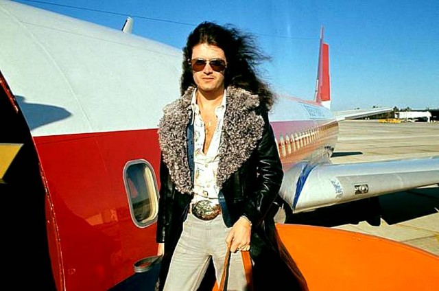 Музыка и музыканты: Glenn Hughes