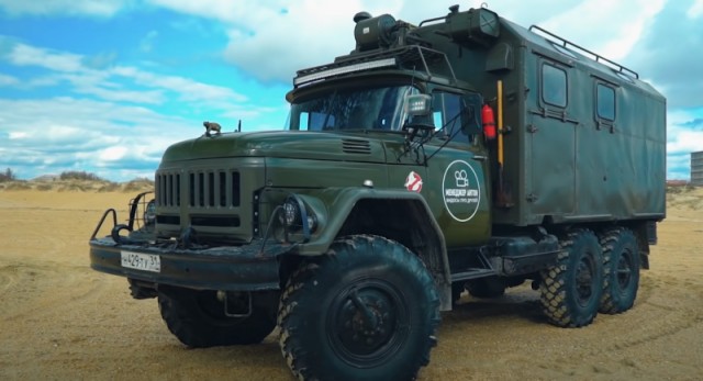 ЗИЛ-131 – зачем была нужна такая большая машина с 6x6 WD
