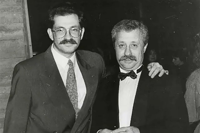 Интересные фотографии 1990-х от 23.02.25