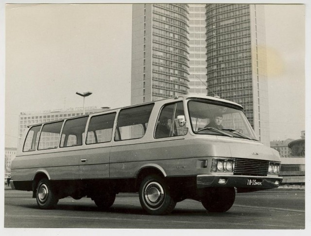Фотохроника "загнивающего совка". Часть 10