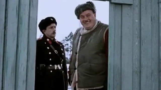 Мужик вышел на балкон покурить и случайно запечатлел момент побега