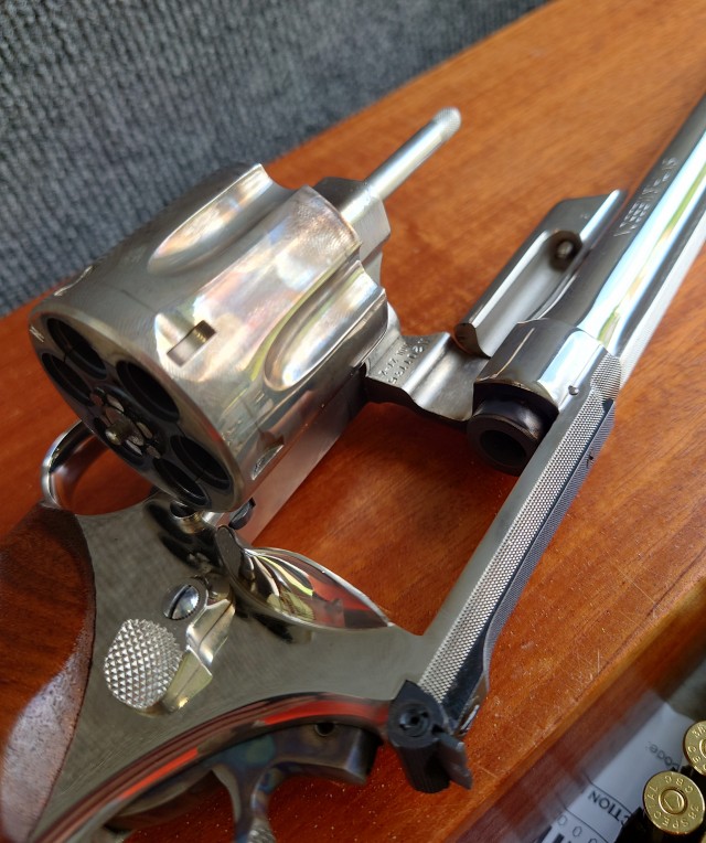 Патрон .357 Magnum и револьвер S&W Model 27-2